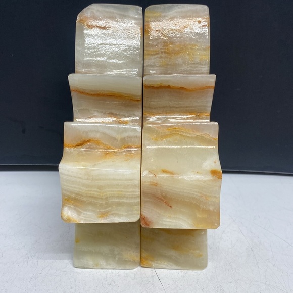 Maple Leaf Shaped Marble Bookends Set of Two - Picture 10 of 16